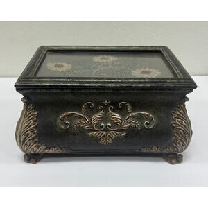 Vintage Inspired Beaded Jewelry Tinket Box. KK594